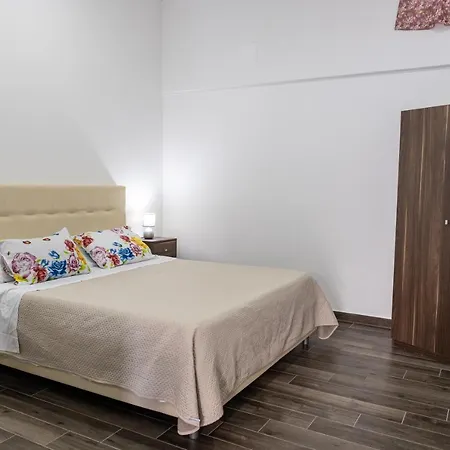 Pensión Benjoy Sant'Arpino